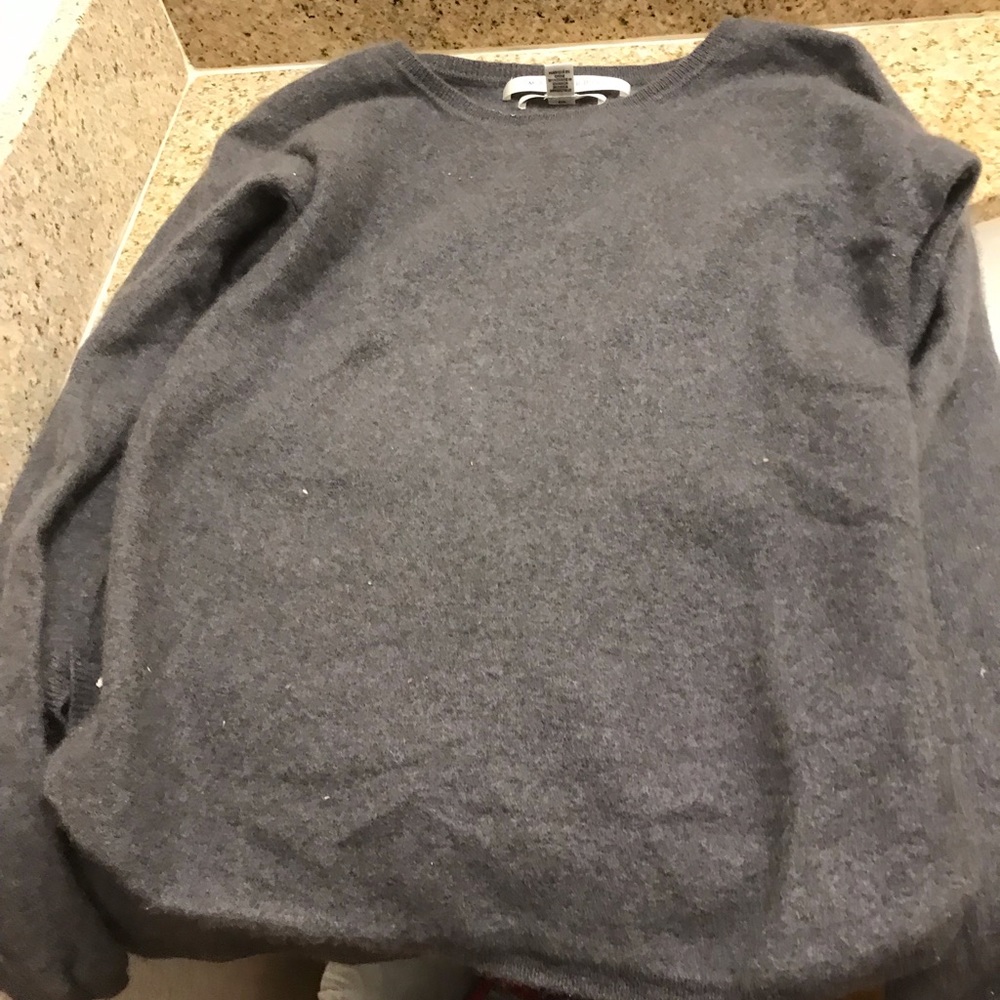 Cashmere sweater - Picture 2 of 4